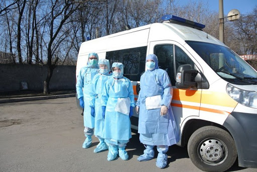 Три тисячі захисних костюмів планується закупити для медиків Чернігова